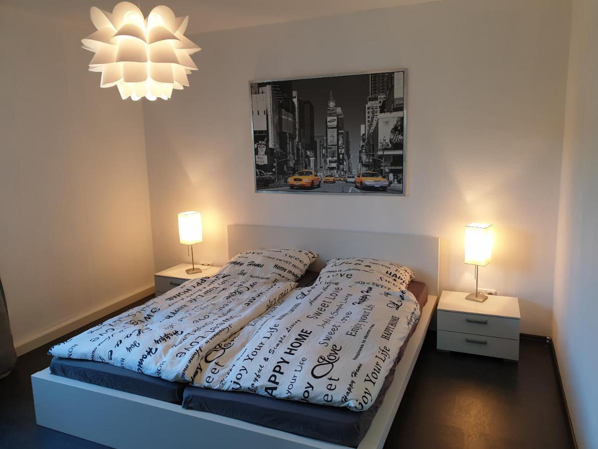Andinas Ferienwohnung In Ruhiger Lage Direkt Am Wald Wilnsdorf Esterno foto
